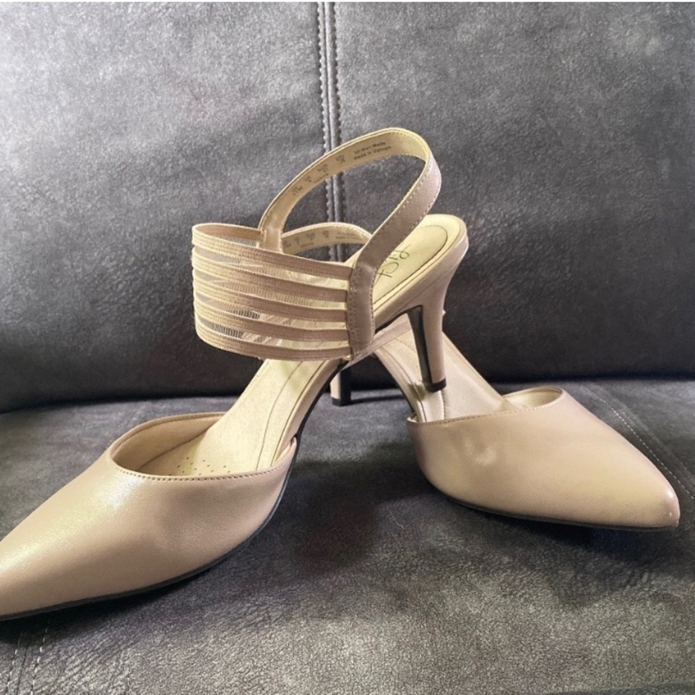 Life Stride like me stylish beige heel’s 👠
